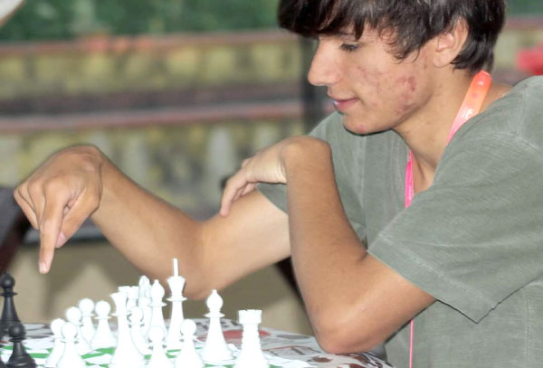 Gabriel Cantalício conquista grande feito para o xadrez de Poços