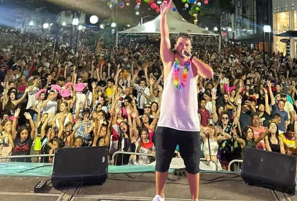 João Guilherme leva energia e ritmo ao Carnaval de Poços neste sábado