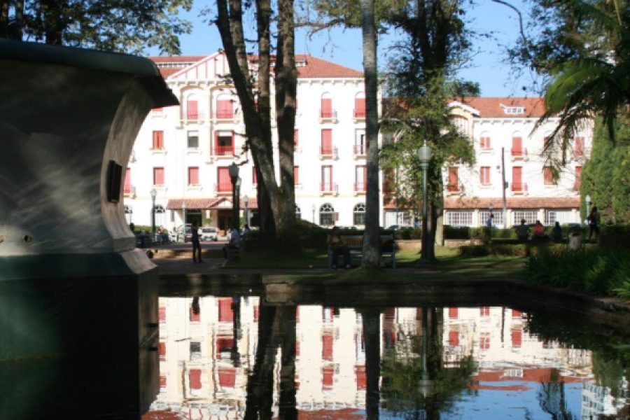 Dimensões personalizadas 600x407 px (2)