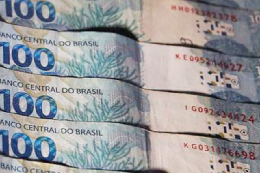 Dimensões personalizadas 600x407 px