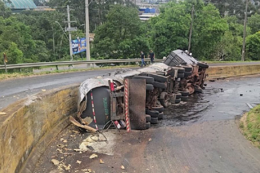 foto-acidente-serra-03-12-2025