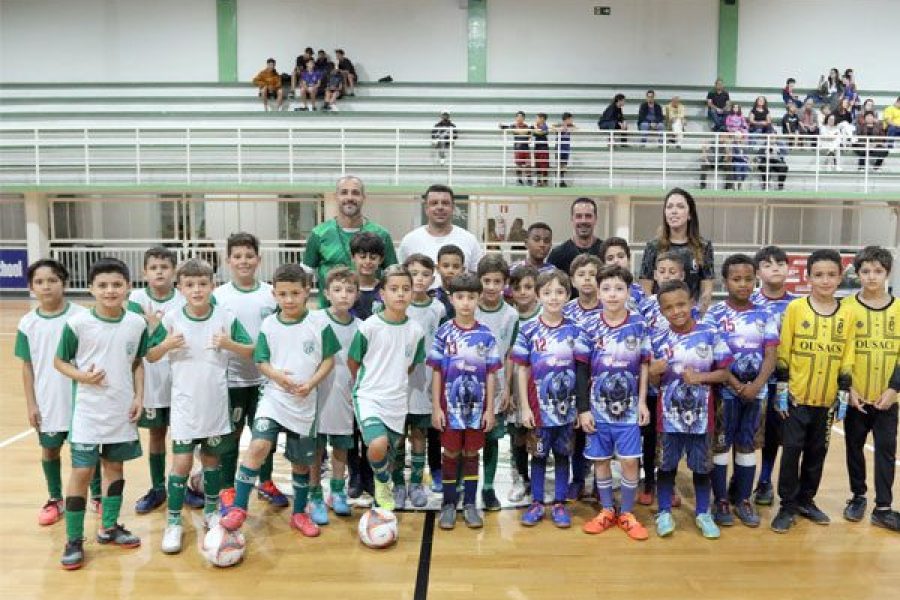 FOTO-caldense-promove-integracao-no-futsal-infantil-em-amistoso-com-o-ousacs-09-05-26
