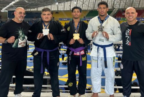 FOTO-paulao-rezende-team-estreia-com-destaque-no-sul-americano-de-jiu-jitsu-em-barueri-que-reuniu-2-733-atletas-01-10-26