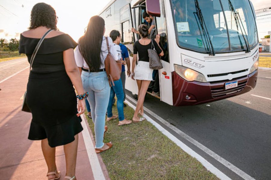Transporte-Universitario