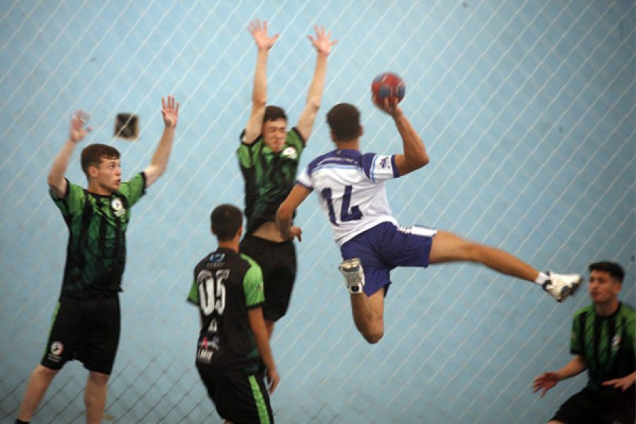 finais4)26