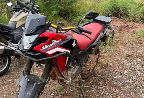 foot-policia-militar-recupera-motocicleta-furtada-apos-perseguicao-em-pocos-de-caldas-09-04-26