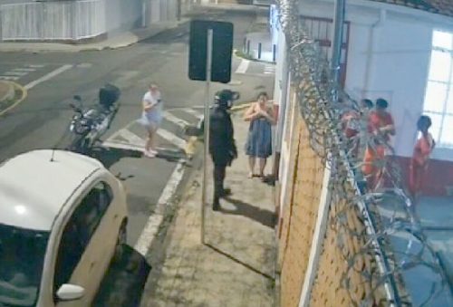 foto-bombeiro-bebe-23-12-2025