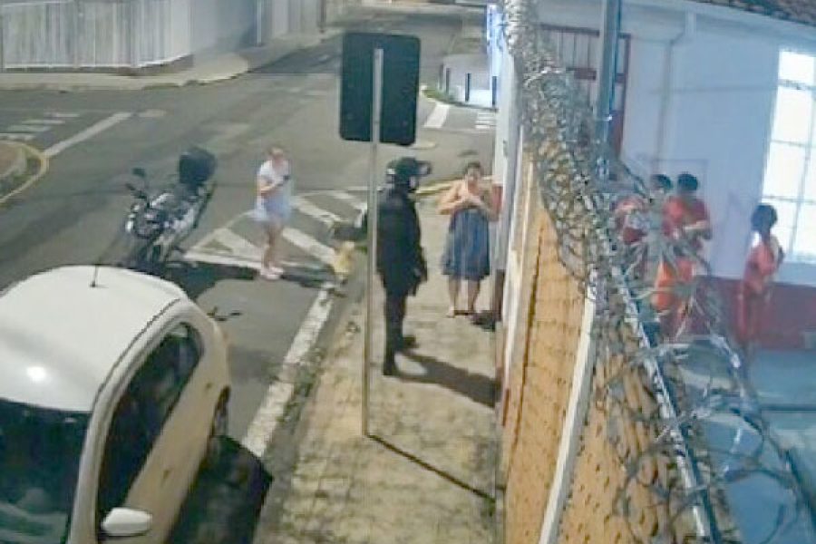 foto-bombeiro-bebe-23-12-2025