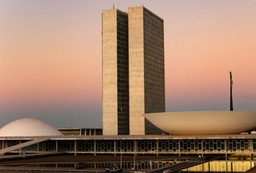 foto-acia-divulga-posicionamento-de-entidade-nacional-sobre-proposta-que-preve-o-fim-da-escala-6x1-09-10-26