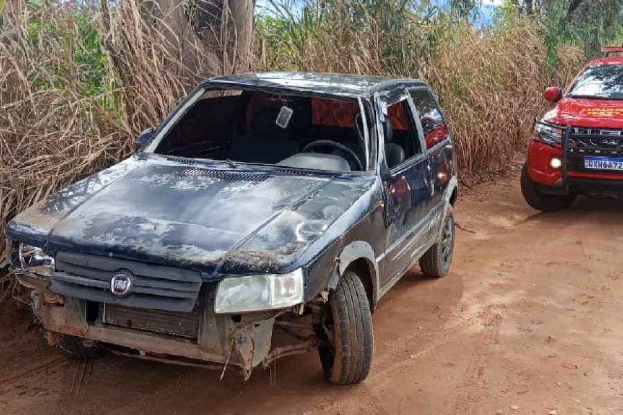 foto-acidente-em-estrada-rural-de-andradas-deixa-dois-jovens-feridos-15-06-26