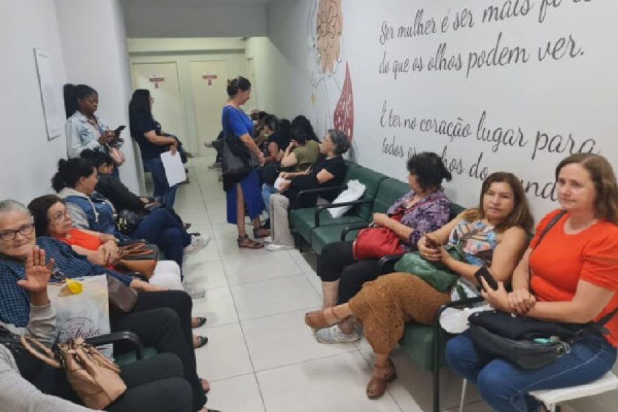 foto-acoes-outubro-rosa-21-10-2025