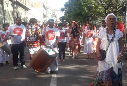 foto-afoxe-maracatu-e-samba-movimentam-a-arena-cascatinha-no-carnaval-13-02-26