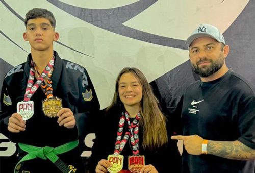 foto-atletas-de-pocos-de-caldas-brilham-no-pan-americano-de-jiu-jitsu-02-10-25