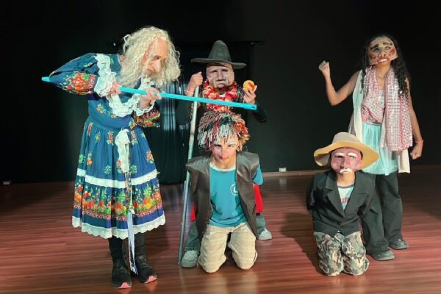 foto-aulas-de-teatro-promovem-a-inclusao-de-jovens-atendidos-pelo-galpao-das-artes-28-09-26