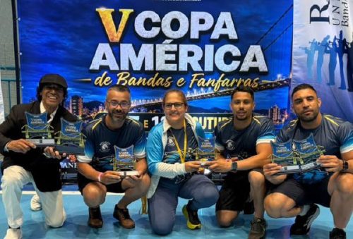 foto-banda-do-colegio-municipal-conquista-titulo-de-campea-na-copa-america-19-10-26