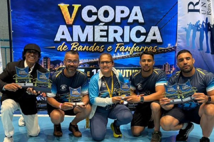 foto-banda-do-colegio-municipal-conquista-titulo-de-campea-na-copa-america-19-10-26