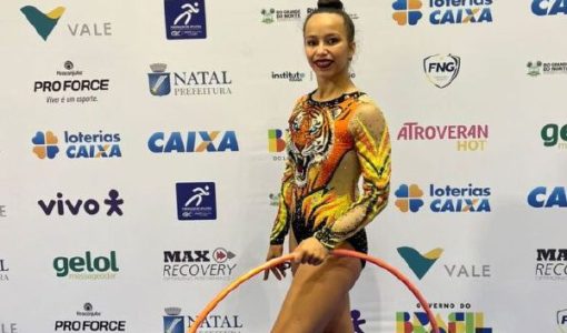 foto-bianca-tavares-faz-historia-em-estreia-no-brasileiro-adulto-de-ginastica-ritmica-04-05026