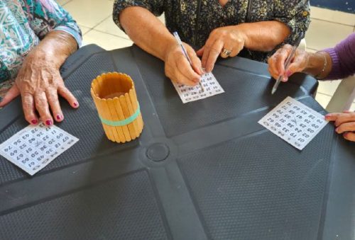 foto-bingo-da-cidadania-une-informacao-e-integracao-em-atividade-com-idosos-na-casa-do-caminho-09-06-26