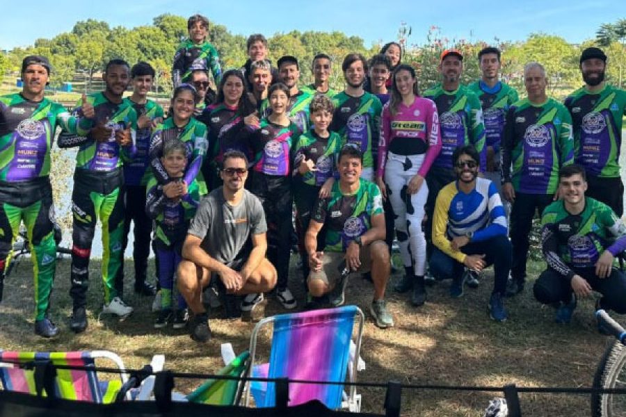 foto-bmx-pocos-clube-brilha-na-3a-etapa-do-paulista-em-indaiatuba-com-24-podios-23-05-25