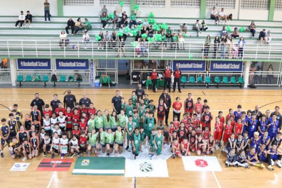 foto-caldense-sedia-festival-regional-de-basquete-com-mais-de-150-criancas-21-10-26