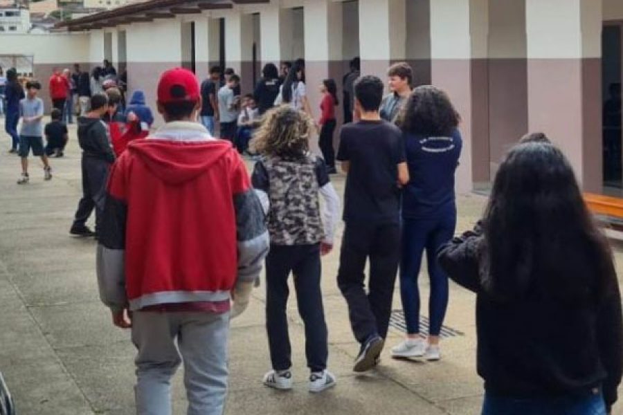 foto-calendario-escolar-09-12-2025