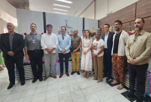 foto-camara-exposicao-ternos-congos-08-10-2025