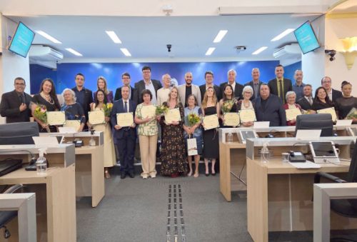 foto-camara-diploma-educadores-17-10-2025