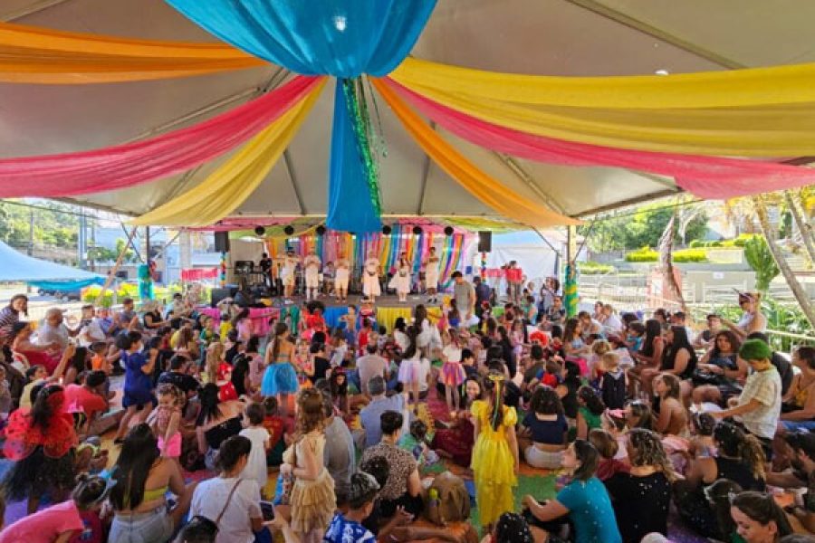 foto-carnabebe-e-atracoes-infantis-animam-a-praca-do-museu-durante-todos-os-dias-de-carnaval-13-02-26