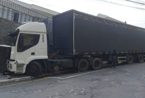 foto-carreta-acidente-14-01-2026