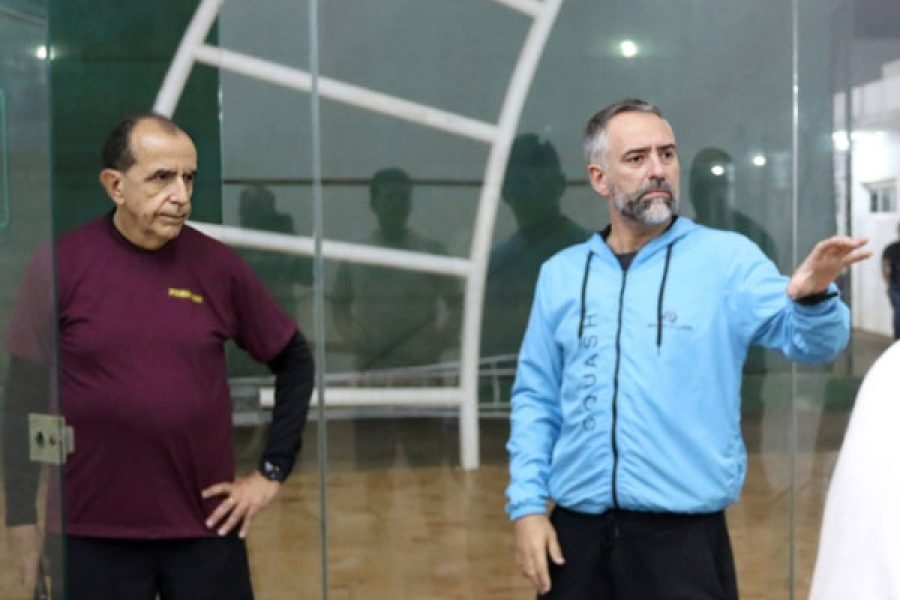 foto-clinica-de-squash-com-renato-gallego-atrai-associados-da-caldense-e-proporciona-experiencia-tecnica-de-excelencia-08-05-25