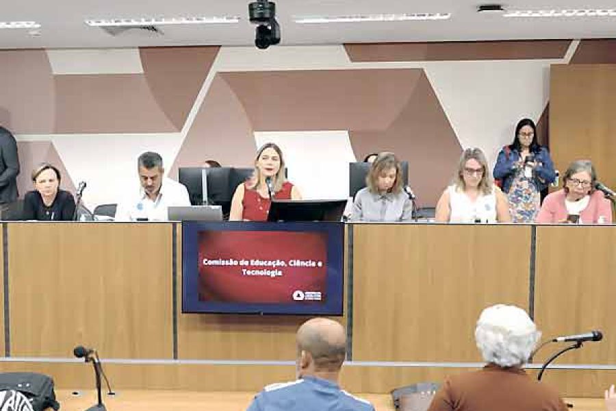 foto-comissão-educação-ciência-tecnologia-almg