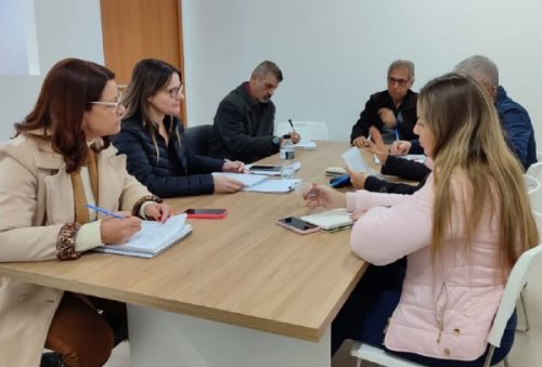 foto-comite-alerta-para-aumento-nos-casos-de-srag-e-reforca-importancia-da-vacinacao-contra-a-gripe-04-05-25