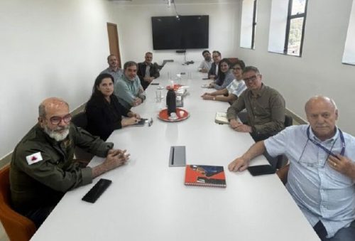 foto-comite-de-terras-raras-recebe-representantes-do-governo-de-minas-para-esclarecimentos-tecnicos-sobre-licenciamento-22-10-26