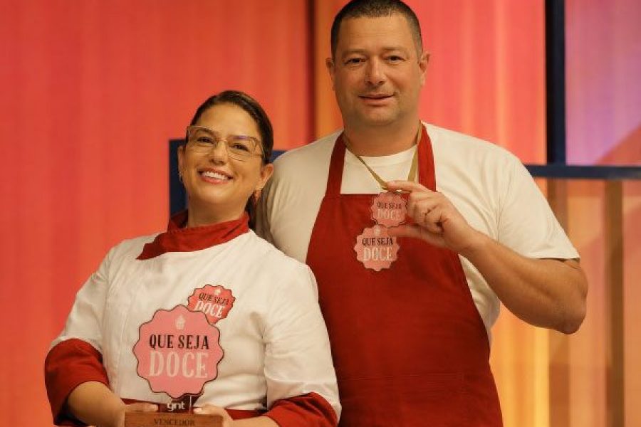 foto-confeiteira-de-pocos-vence-reality-que-seja-doce-com-bolo-de-rolo-e-bolo-pamonha-26-08-26