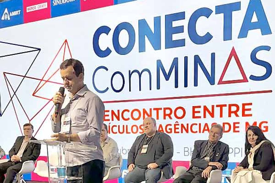 foto-deputado-arantes-conecta-com-minas-04-11-2025