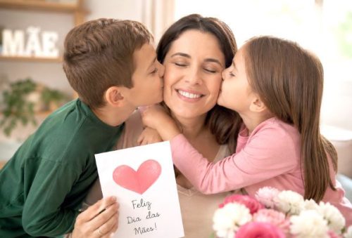 foto-dia-das-maes-celebra-amor-dedicacao-e-a-importancia-historica-das-maes-na-sociedade-08-05-26