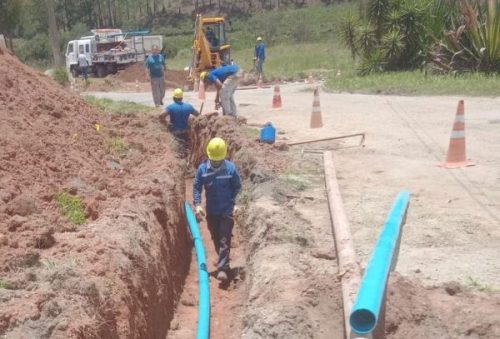 foto-dmae-rede-esgoto-30-12-2025