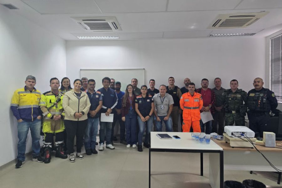 foto-dme-realiza-simulado-de-escritorio-em-atendimento-ao-plano-de-acao-de-emergencia-da-barragem-do-cipo-18-11-25