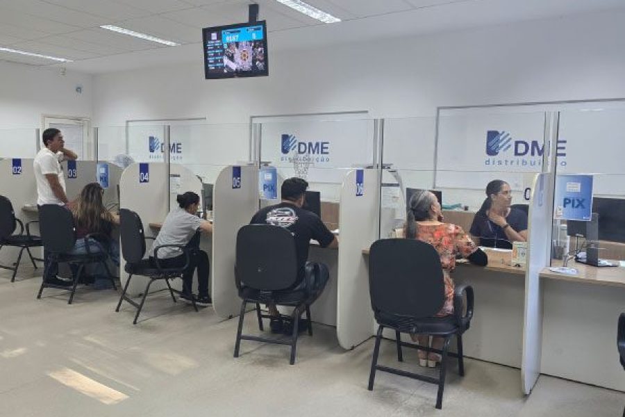 foto-dmed-avanca-cinco-posicoes-em-premio-da-aneel-26-03-26