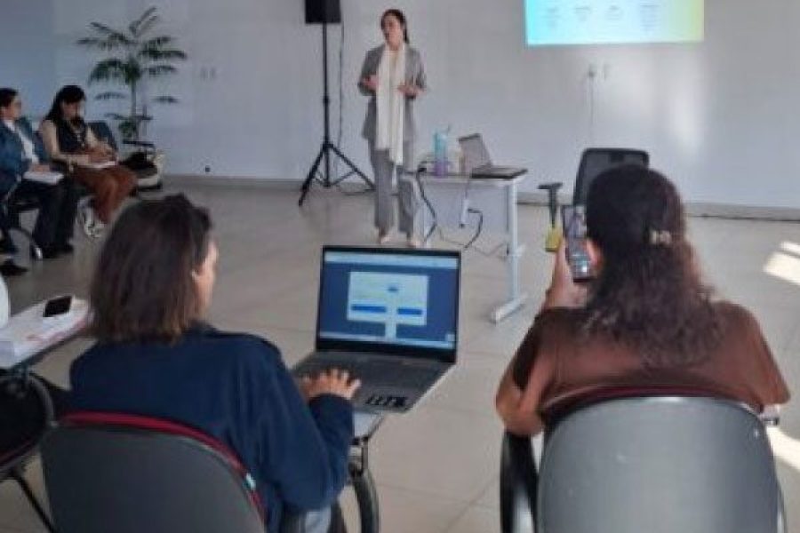 foto-educadores-da-rede-municipal-participam-de-oficinas-sobre-tecnologias-educacionais-e-inovacao-28-05-26