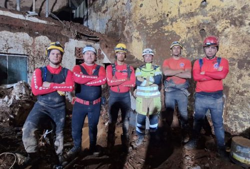 foto-equipe-bombeiros-03-03-2026