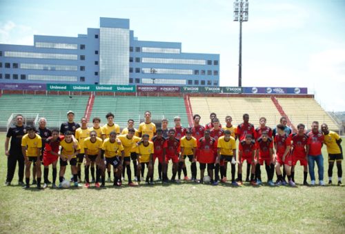 foto-escola-futebol-tigres-21-11-2025