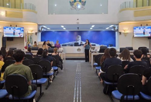 foto-escola-do-legislativo-conclui-oficinas-de-formacao-politica-do-parlamento-jovem-2026-28-04-26