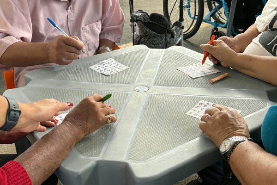 foto-escola-do-legislativo-realiza-bingo-da-cidadania-no-lar-dos-velhinhos-31-08-26
