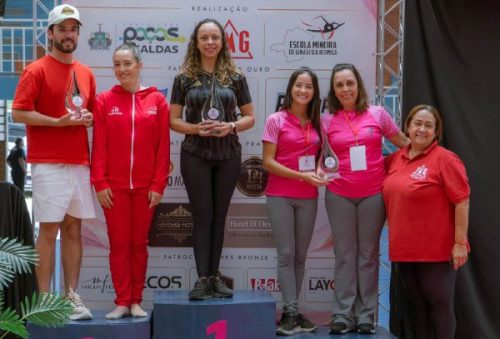 foto-escola-mineira-conquista-o-vice-campeonato-por-equipes-no-campeonato-estadual-de-ginastica-ritmica-20-10-26