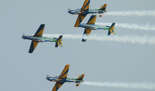 foto-esquadrilha-da-fumaca-encanta-publico-em-apresentacao-neste-sabado-em-pocos-de-caldas-18-04-26