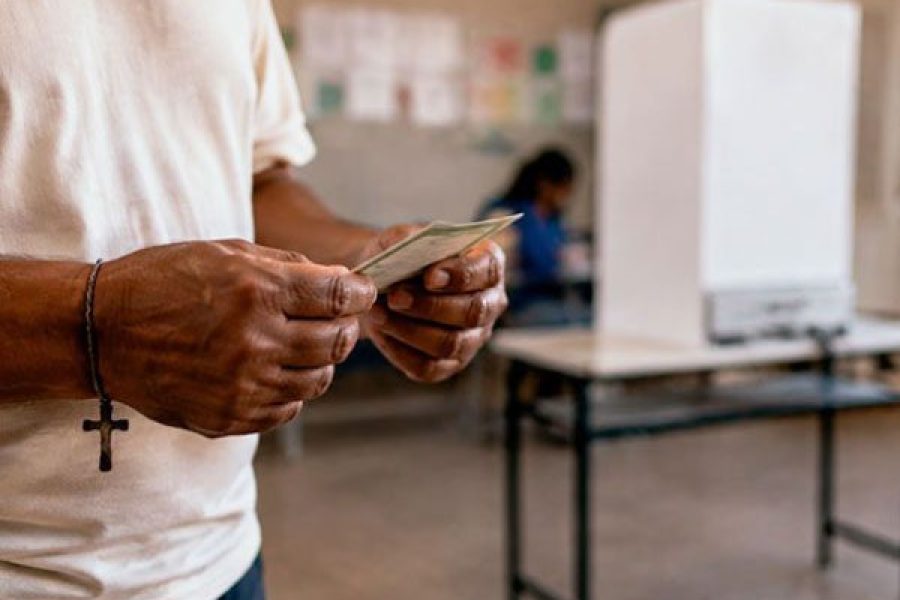 foto-fe-voto-editorial-20-08-2026