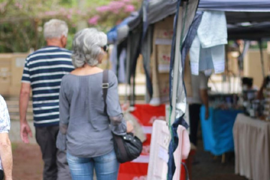 foto-feira-de-artes-e-artesanato-no-entorno-das-thermas-tem-horario-estendido-e-programacao-musical-especial-no-feriado-prolongado-18-06-25