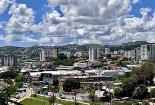 foto-feriado-prolongado-de-natal-tem-calor-e-pouca-chuva-23-12-25