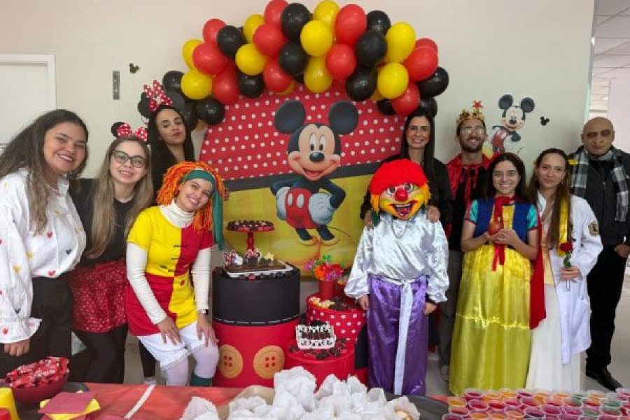 foto-festa-das-criancas-leva-alegria-e-diversao-as-pediatrias-da-upa-centro-e-do-pronto-atendimento-margarita-morales-07-10-26